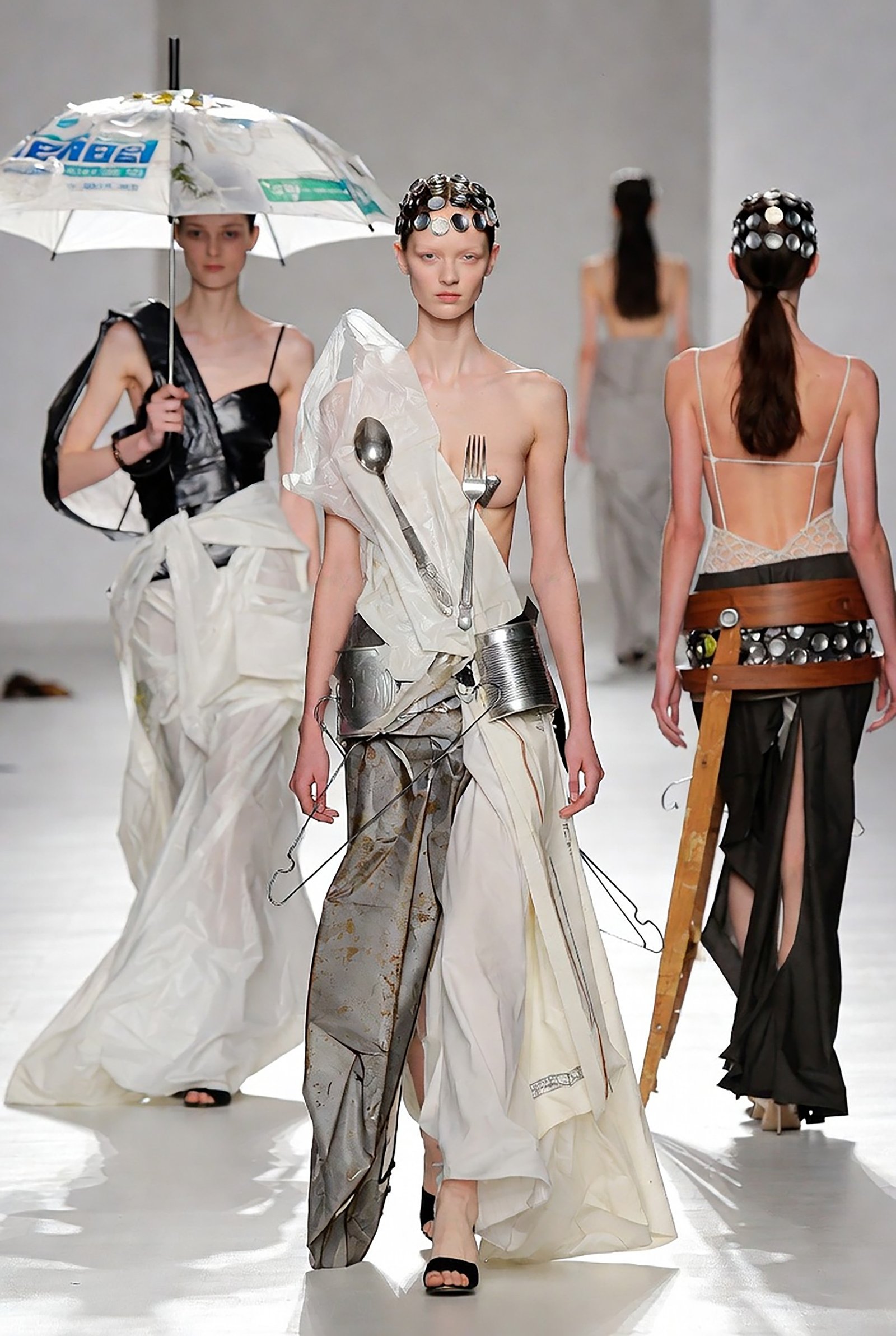 Deconstructed — The Silverware Shroud